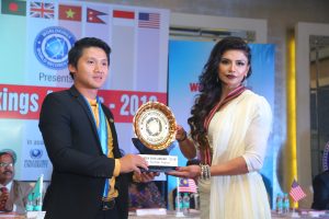 Yashmeen Chauhan, felicitated with Golden Disc Award in the Worldkings Awards 2018 event