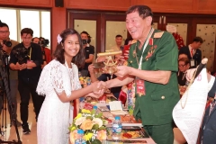 Mega-Celebration-of-Two-Decades-of-Vietnam-Book-of-Records-123