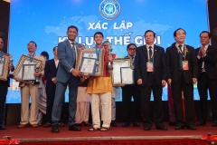 Mega-Celebration-of-Two-Decades-of-Vietnam-Book-of-Records-189