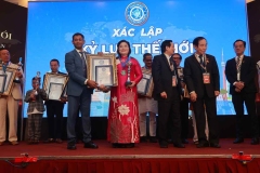 Mega-Celebration-of-Two-Decades-of-Vietnam-Book-of-Records-192