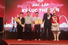 Mega-Celebration-of-Two-Decades-of-Vietnam-Book-of-Records-204