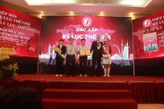 Mega-Celebration-of-Two-Decades-of-Vietnam-Book-of-Records-205
