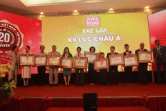 Mega-Celebration-of-Two-Decades-of-Vietnam-Book-of-Records-221