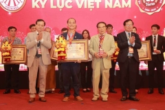 Mega-Celebration-of-Two-Decades-of-Vietnam-Book-of-Records-248