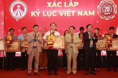 Mega-Celebration-of-Two-Decades-of-Vietnam-Book-of-Records-256