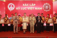 Mega-Celebration-of-Two-Decades-of-Vietnam-Book-of-Records-259