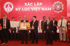 Mega-Celebration-of-Two-Decades-of-Vietnam-Book-of-Records-268