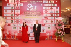 Mega-Celebration-of-Two-Decades-of-Vietnam-Book-of-Records-4