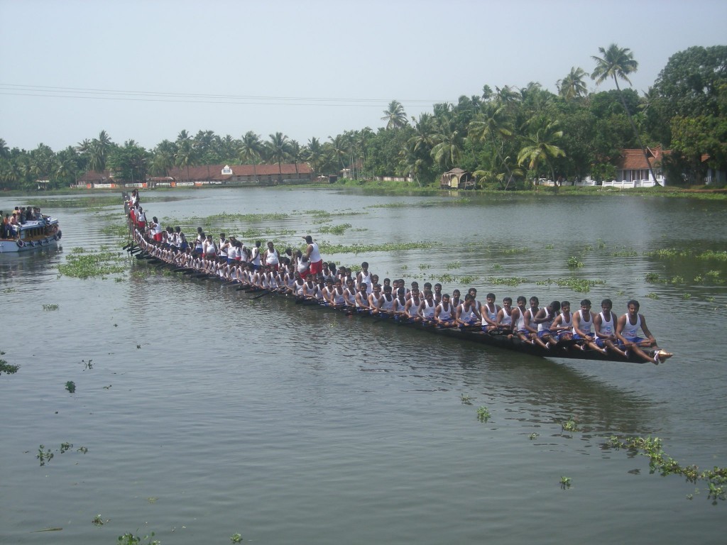 Largest Canoe Crew