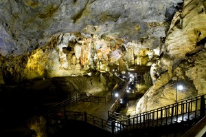 The longest dry cave 