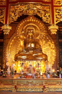Largest gild bronze Buddha Shakyamuni statue 