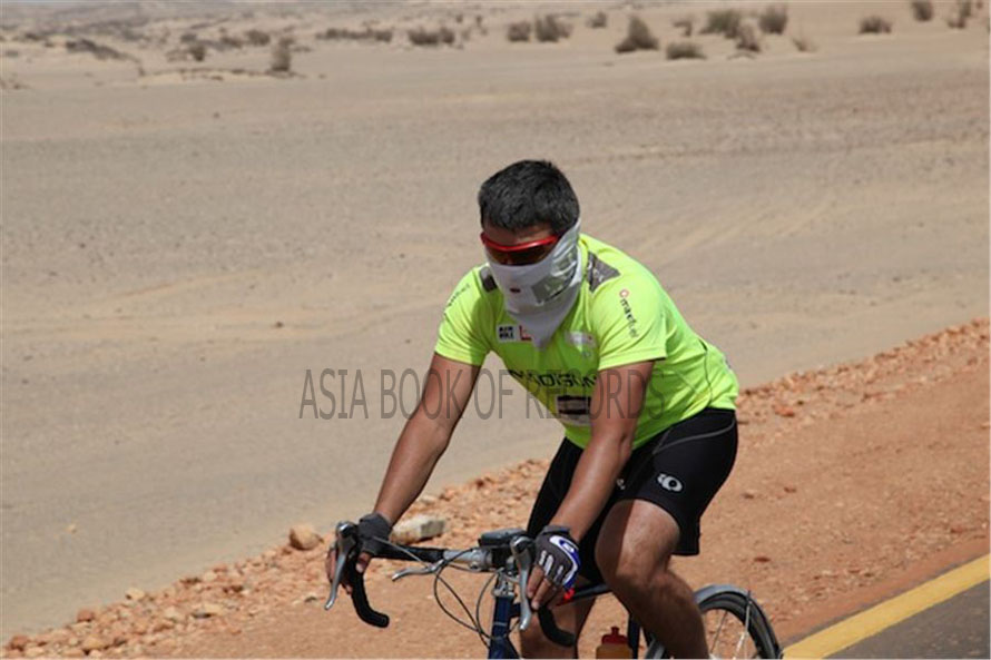 FASTEST CROSSING OF THE SAHARA DESERT ON A BICYCLE