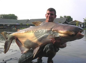 BIGGEST FRESHWATER FISH EVER CAUGHT