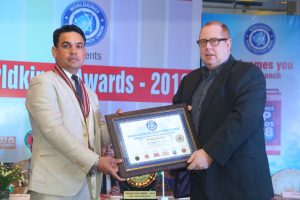 Major Abhayjit Mehlawat - felicitated with Golden Disk Award at Worldkings Awards 2018