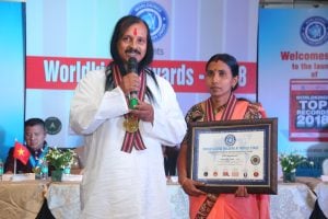 Sri Sri Aryamaharishi, felicitated with Golden Disk Award at Worldkings Awards 2018