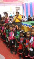 MOST-KINDERGARTEN-STUDENTS-TAKING-OMR-EXAM-Asia-Book-of-Records-009