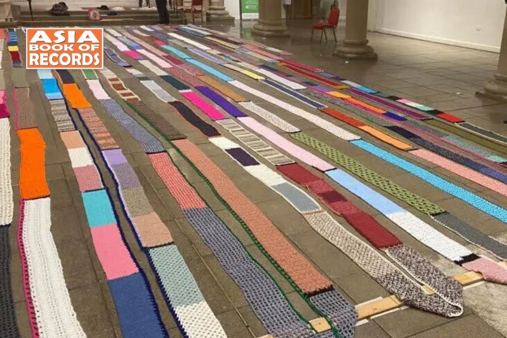 Longest scarf crocheted by an individual Asia Book of Records