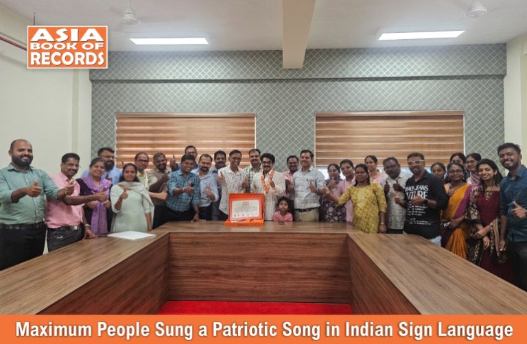 Maximum People Sung a Patriotic Song in Indian Sign Language