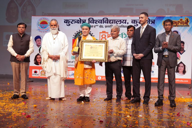 IBR-Produced Film “Vườn Tình Yêu – Prem Ki Surdhara” Wins Best International Film Award (L–R): Justice Lalit Batra, Swami Shri Gyananand Ji Maharaj, Prof. Dr. Chu Bao Que, Dharmender Dangi, Vikas Sharma, Walid Hasbi, and Dr. Biswaroop Roy Chowdhury at the 8th Haryana International Film Festival at Kurukshetra University