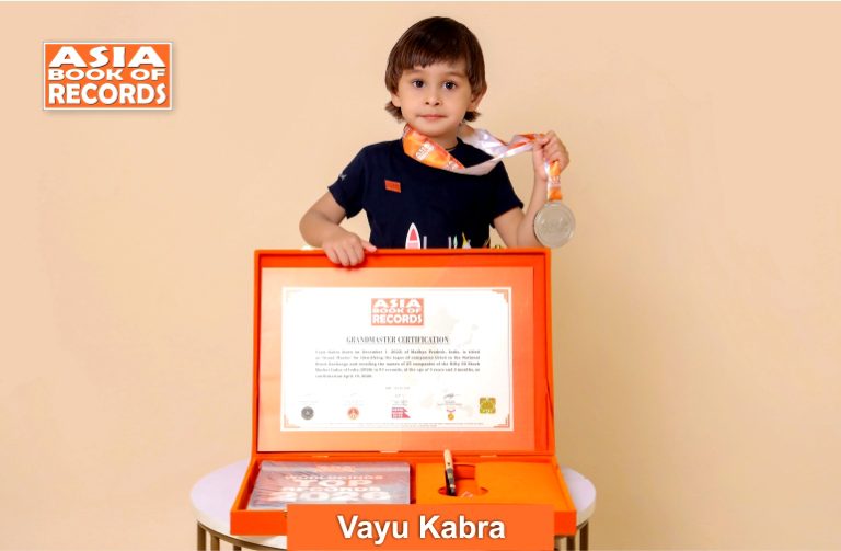 Grand master – Vayu Kabra Grand master - Vayu Kabra