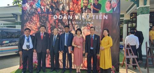 Artist-Doan-Viet-Tiens-Artistic-Masterpiece-5