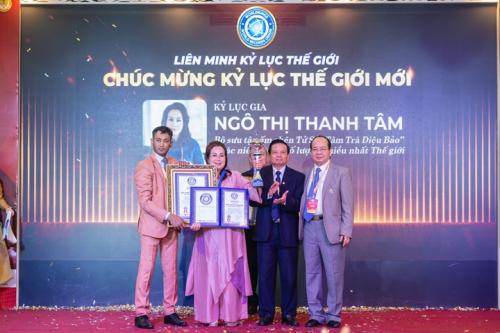 Grand-Reunion-of-World-Record-Presidents-in-Vietnam-134