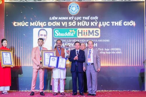 Grand-Reunion-of-World-Record-Presidents-in-Vietnam-135
