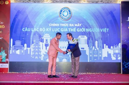 Grand-Reunion-of-World-Record-Presidents-in-Vietnam-141