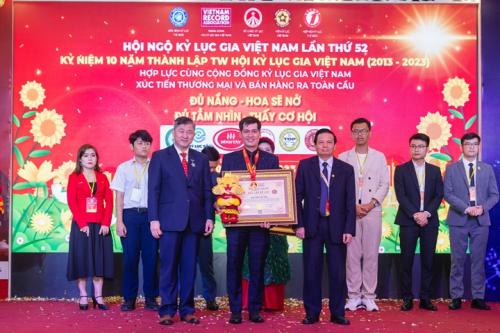 Grand-Reunion-of-World-Record-Presidents-in-Vietnam-155