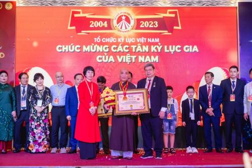 Grand-Reunion-of-World-Record-Presidents-in-Vietnam-166